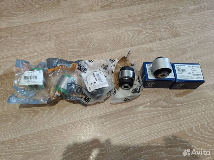 Сайлентблоки задних опор подшипников колёс