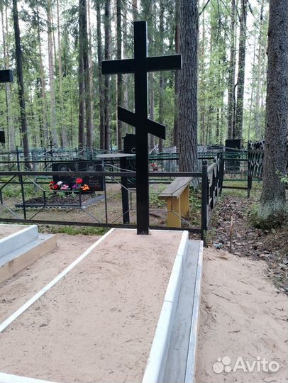 Металлические кресты