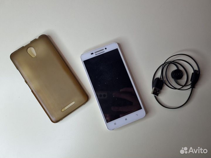 Телефон lenovo A5000 б/у