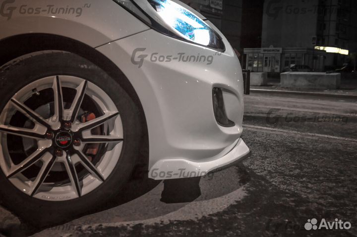 Накладка переднего бампера сплитер Hyundai Solaris