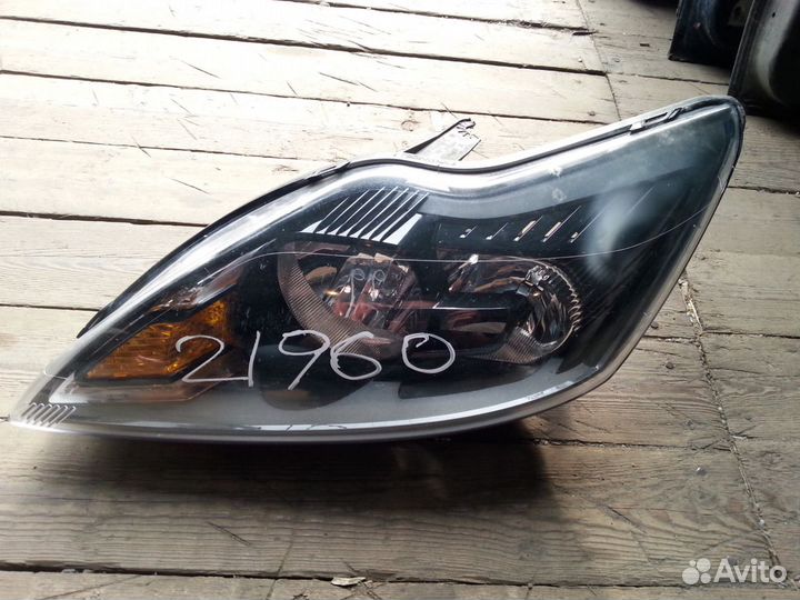 Ford Focus II 2008-2011 фара передняя
