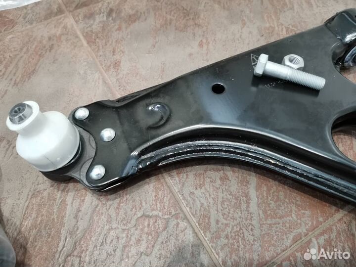 Рычаги всборе Опель Астра Н Зафира В