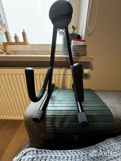 Подставка для гитары