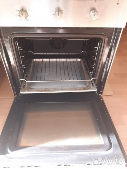 Встраеваемая электродуховка Whirlpool