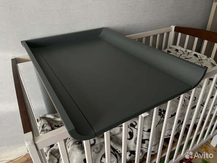 Пеленальный столик