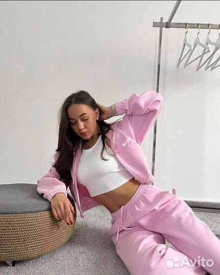 Спортивный костюм женский