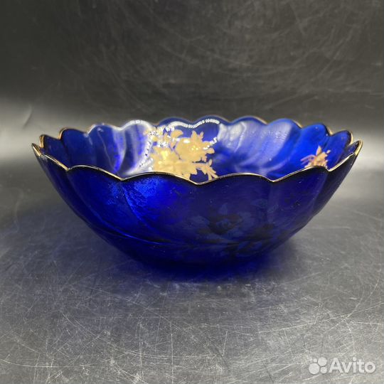 Фруктовница старинная синий кобальт цветное стекло