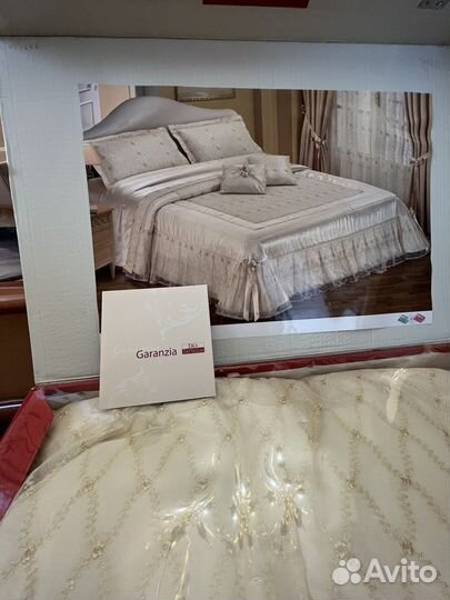 Новое покрывало и постельное белье italia