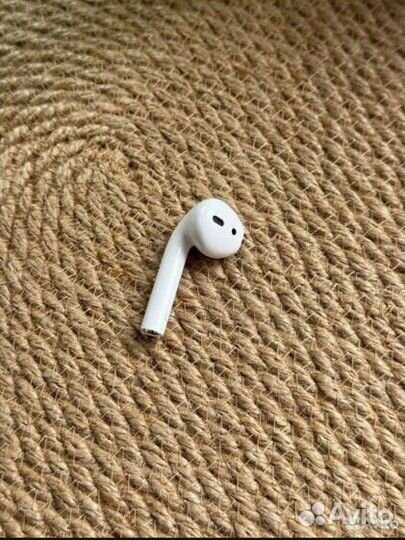 Apple airpods 2 наушник левый