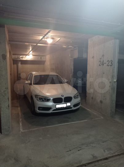 Машиноместо, 25 м²