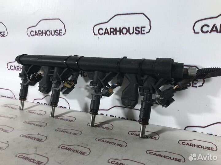 Рампа с форсунками Peugeot 308 1.6 EP6