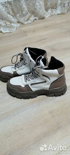 Ботинки на девочку размер 35