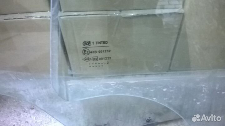 Стекло заднее правое Рено Логан