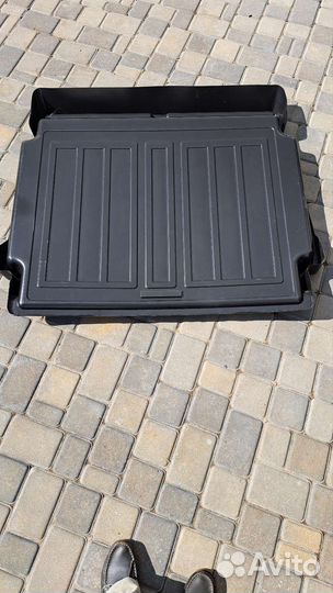 Поддон в багажник