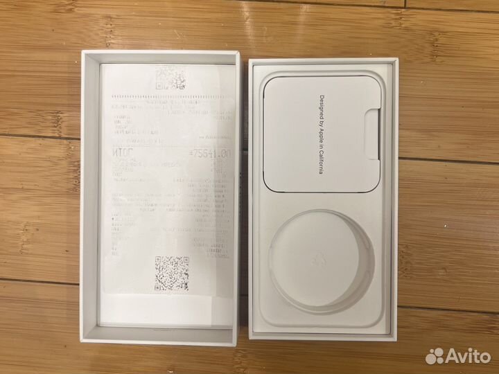 Коробка от iPhone 12
