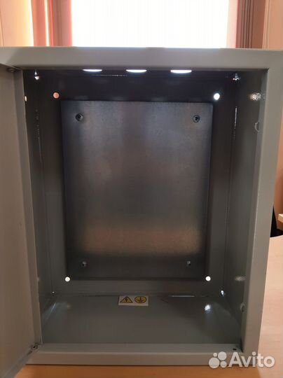 Щит с монтажной панелью Щмп-04