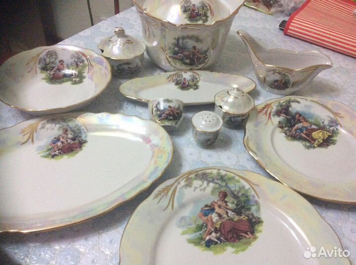 Фарфоровый столовый сервиз Перламутровый