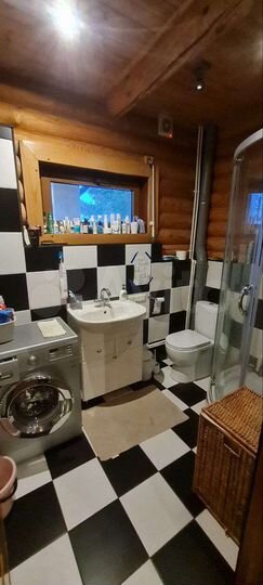 Дом 220 м² на участке 14 сот.