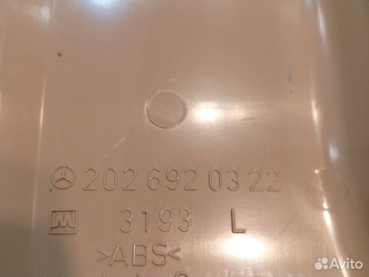 Пластик салона Мерседес c202