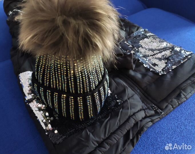 Шапка со стразами и натуральным мехом