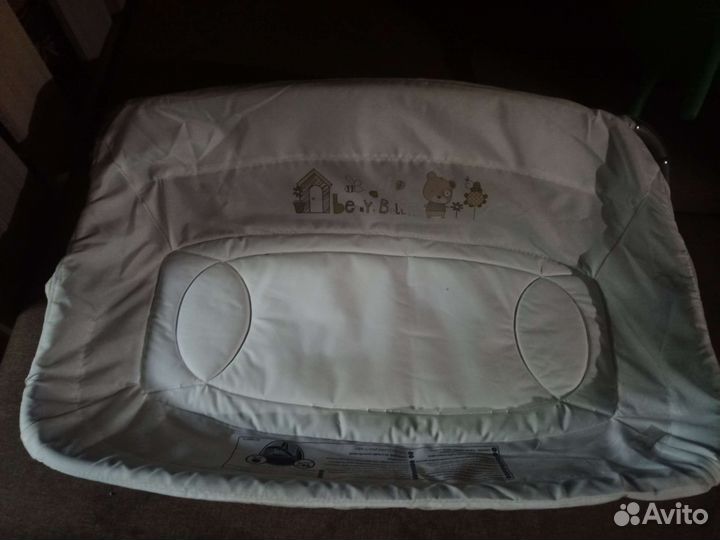 Пеленальная доска на кроватку