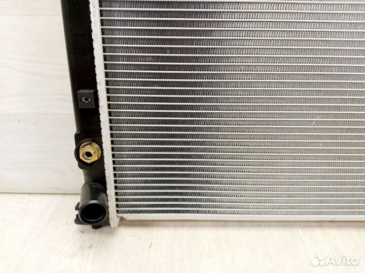Радиатор охлаждения Cadillac CTS 2,8-3,6