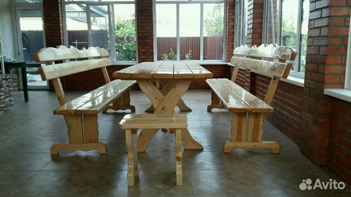 Стол с лавками