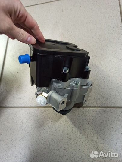 Насос гур Mercedes Sprinter 00-06