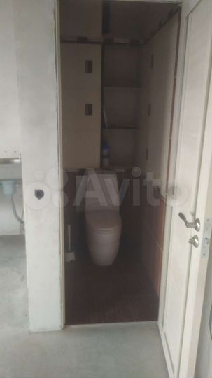 Квартира-студия, 63,7 м², 6/9 эт.