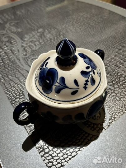 Сахарница гжель