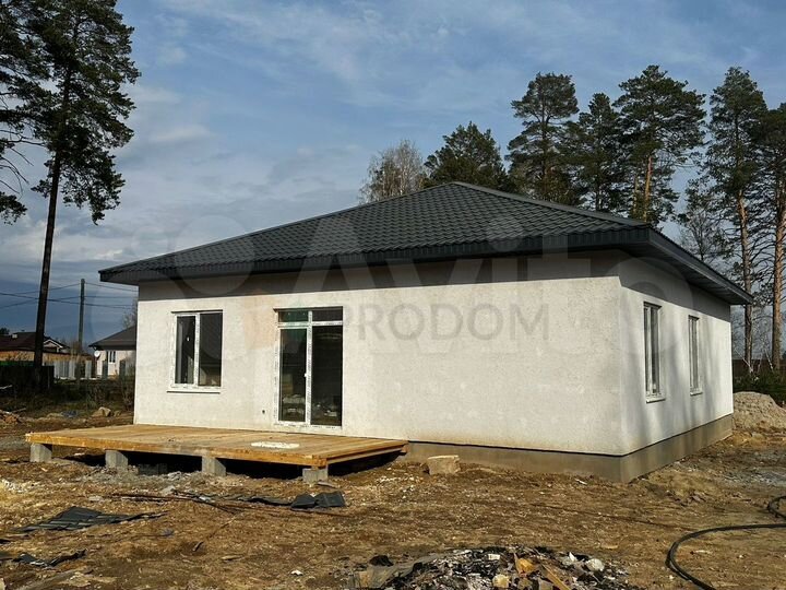 Коттедж 135 м² на участке 8 сот.