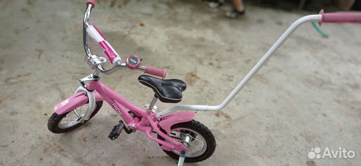 Детский трехколесный велосипед