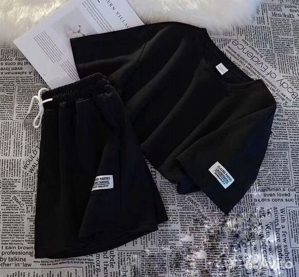 Спортивный костюм женский