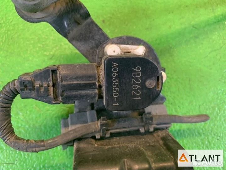 Датчик уровня кузова передняя правая toyota crown