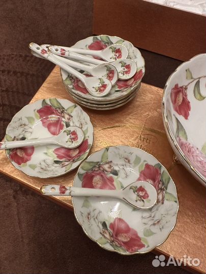 Набор фарфоровых розеток с ложечками для варенья
