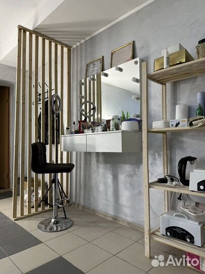 Сдам рабочее место бровист/визажист