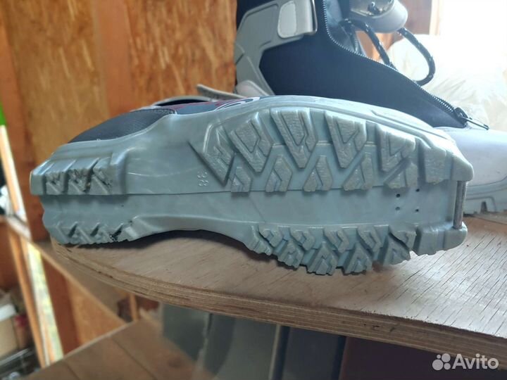 Лыжные ботинки 38 spine