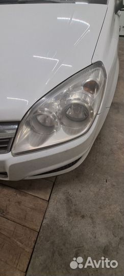 Opel astra h фара левая