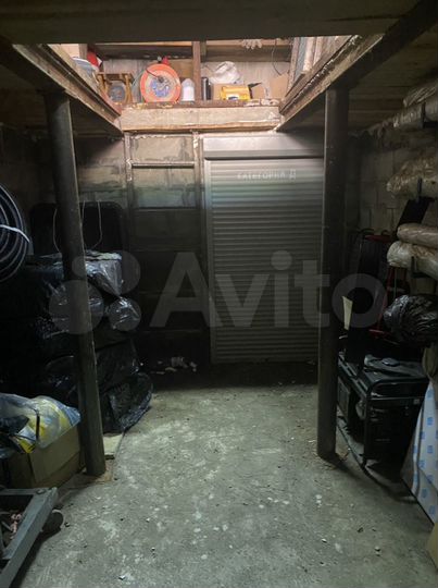 Гараж, > 30 м²