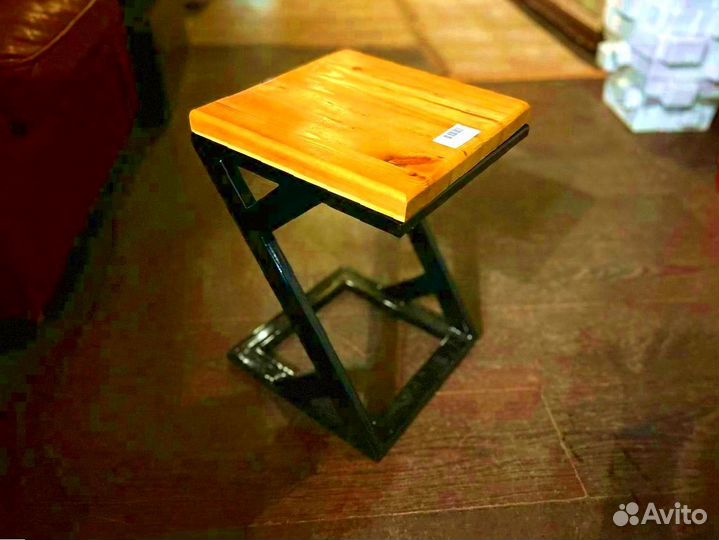 Табурет в стиле лофт