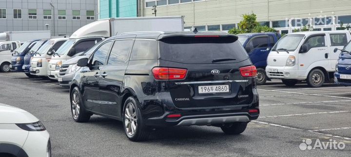 Kia Carnival 2.2 AT, 2020, 107 817 км