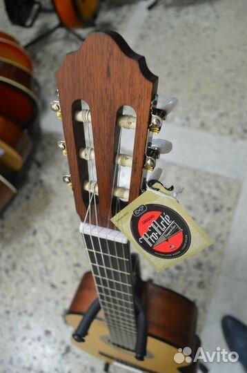 Новая классическая гитара cort ac100 op