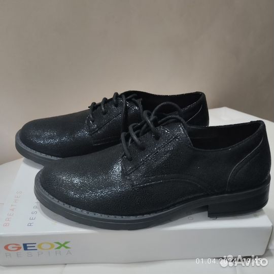 Полуботинки Geox р. 34