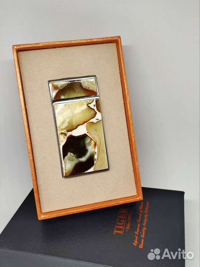 Зажигалка с натуральным янтарём