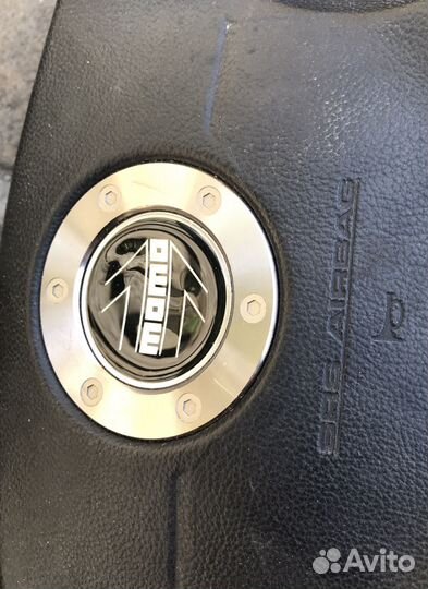 Подушка руля momo subaru