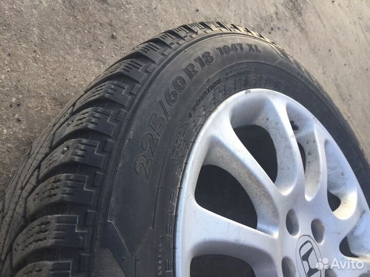 Nokian Tyres Hakkapeliitta 5 SUV 225/60 R18 104T