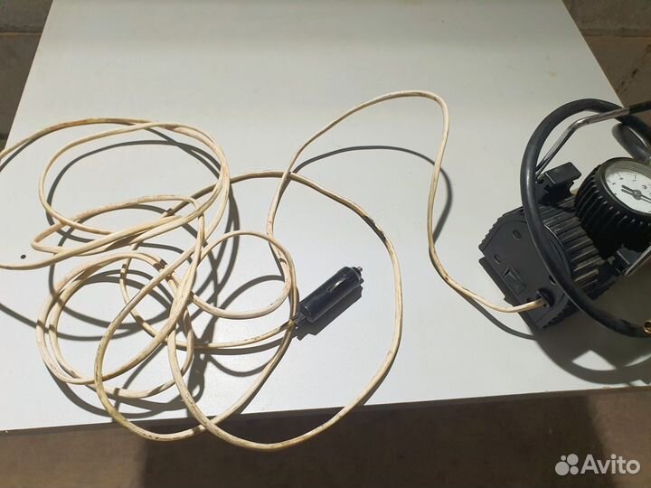 Компрессор воздушный автомобильный