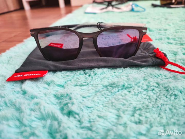 Солнцезащитные очки