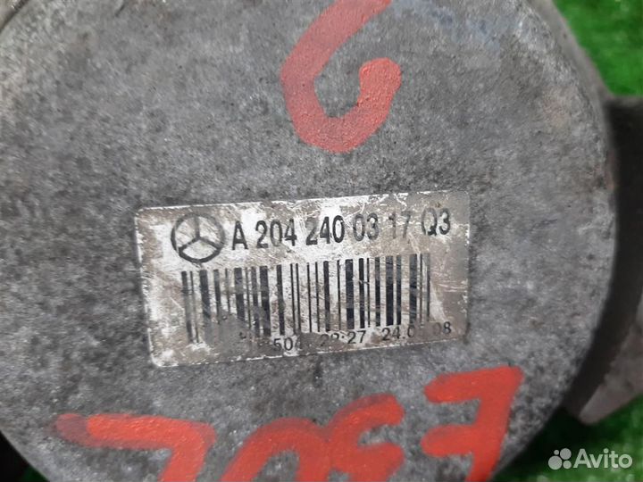 Опора (подушка) двигателя правая Mercedes Benz C