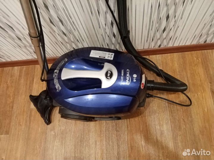 Моющий пылесос LG